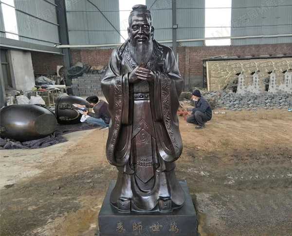 玻璃鋼雕塑制作出仿銅雕塑效果的步驟是什么呢？